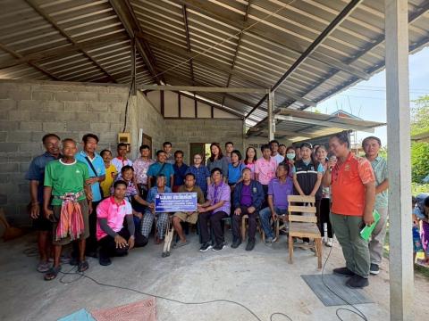 องค์การบริหารส่วนตำบลลุมปุ๊ก ได้มอบบ้านและห้องน้ำแก่ผู้ยากไร้ในชุมชนตำบลลุมปุ๊ก จำนวน 3 ราย