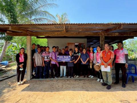 องค์การบริหารส่วนตำบลลุมปุ๊ก ได้มอบบ้านและห้องน้ำแก่ผู้ยากไร้ในชุมชนตำบลลุมปุ๊ก จำนวน 3 ราย